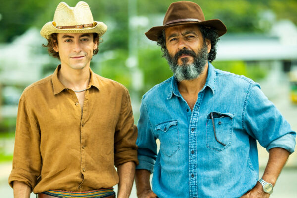 Jove e José Leôncia - Jesuita Barbosa e Marcos Palmeira - Pantanal