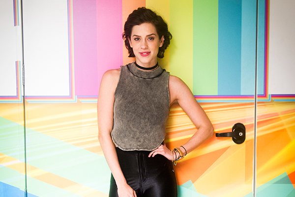 Empolgada com os números e a repercussão, Globo quer manter Sophia Abrahão no Vídeo Show