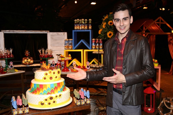 Diretor da RedeTV! expõe empresário de Dudu Camargo e diz que ele ofereceu atração para o canal