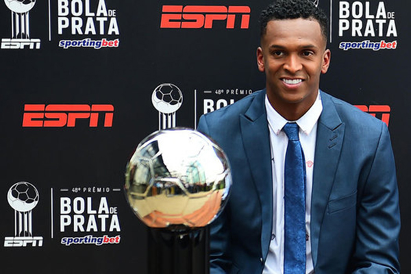 ESPN homenageia os melhores do Brasileirão na 48ª edição do Bola de Prata