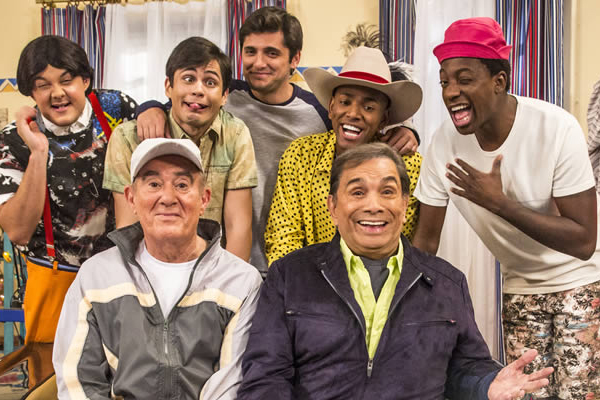 Imitações funcionam, mas roteiro deixa muito a desejar em estreia de nova versão de Os Trapalhões Os Trapalhões