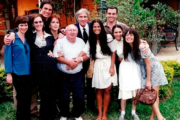 Irmã da Record investe em jornalismo e exibe novelas clássicas Marcas da Paixão