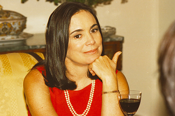 A semana em Por Amor: Helena revela a Virgínia que trocou os bebês na maternidade