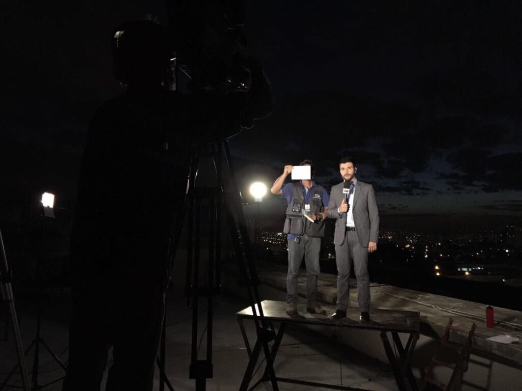 Jornal temático e não retirada da TV a cabo: o desligamento do sinal de TV analógico em Goiânia