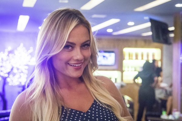 Ellen Rocche e Ana Lucia Torre se destacam em núcleo problemático de O Outro Lado do Paraíso