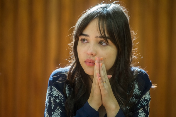 Abordagem da pedofilia em O Outro Lado do Paraíso garante grandes cenas e valoriza elenco