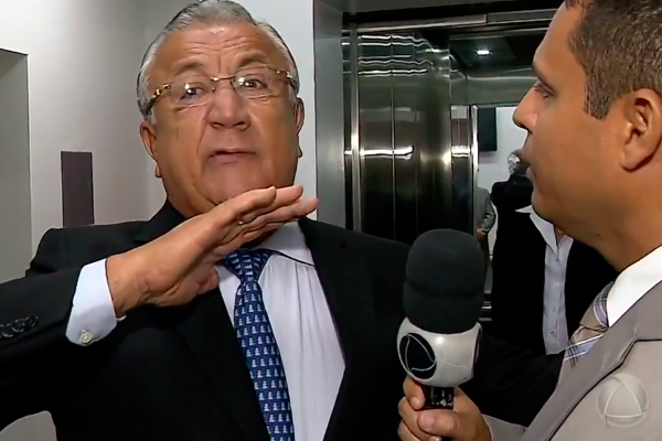 Governador de Sergipe se incomoda com pergunta e discute com repórter da Record; confira o vídeo