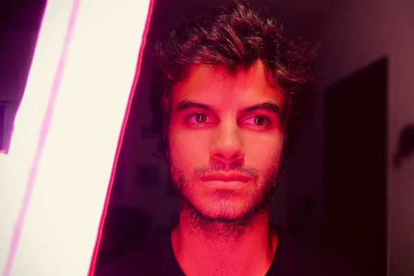 Por onde anda Daniel Blanco, o Fabinho de Totalmente Demais?