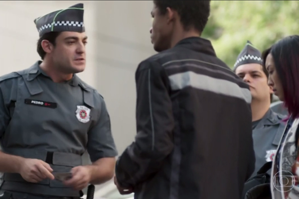 Polícia Militar de São Paulo divulga nota de repúdio por conta de cena em Malhação: Viva a Diferença; Globo responde