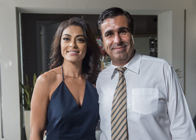 Hugo (Orã Figueiredo) e Carolina (Juliana Paes)