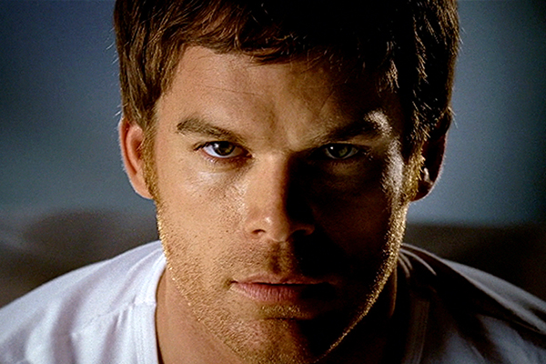 RedeTV! volta a apostar em séries americanas, mas em horário ingrato