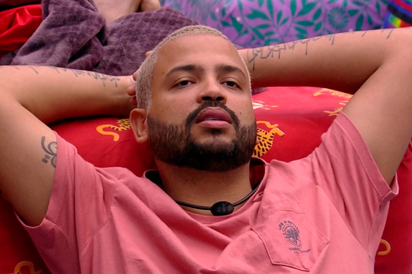 Com saída de Karol Conká, Projota vai assumir de vez o papel de vilão do BBB21