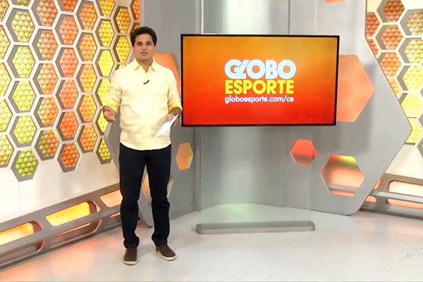 Demissão ao vivo e processo milionário: o que houve com jornalista que peitou a Globo Kaio Cezar