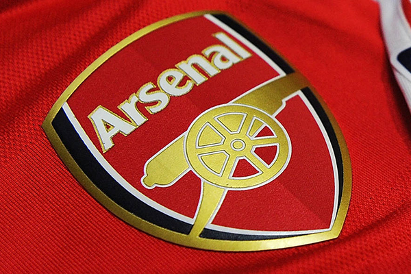 Qual é o canal que passa o jogo do Arsenal?