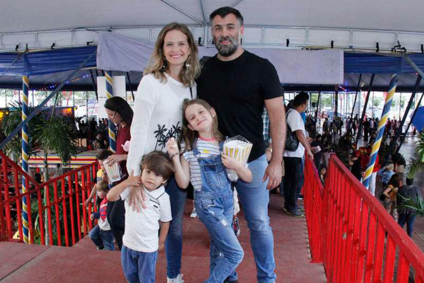 Fernanda Rodrigues e sua família