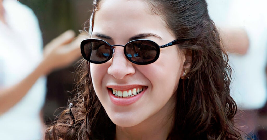 Longe da TV, filha de Manoel Carlos demorou anos para aceitar cicatrizes Julia Almeida