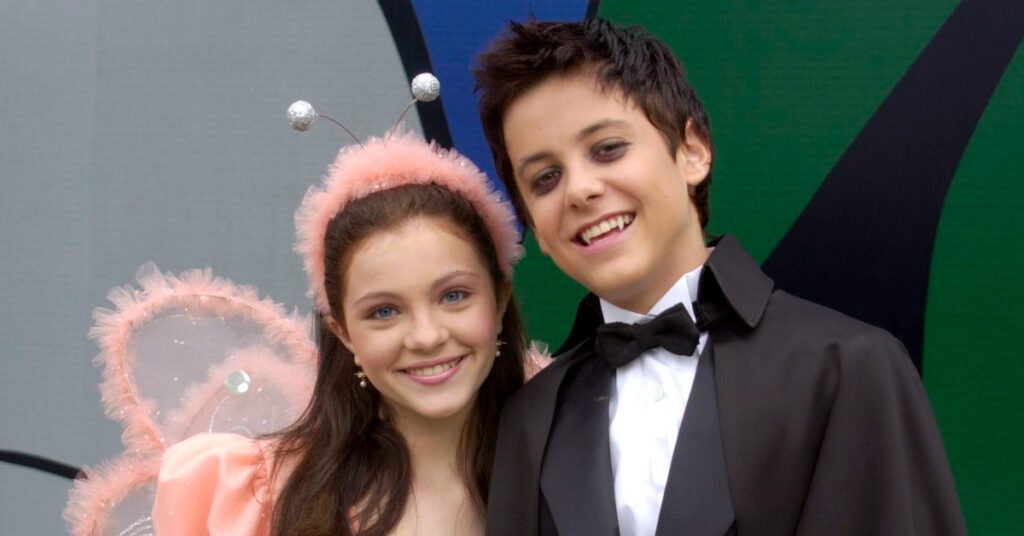 Cecilia Dassi e Kayky Brito em O Beijo do Vampiro