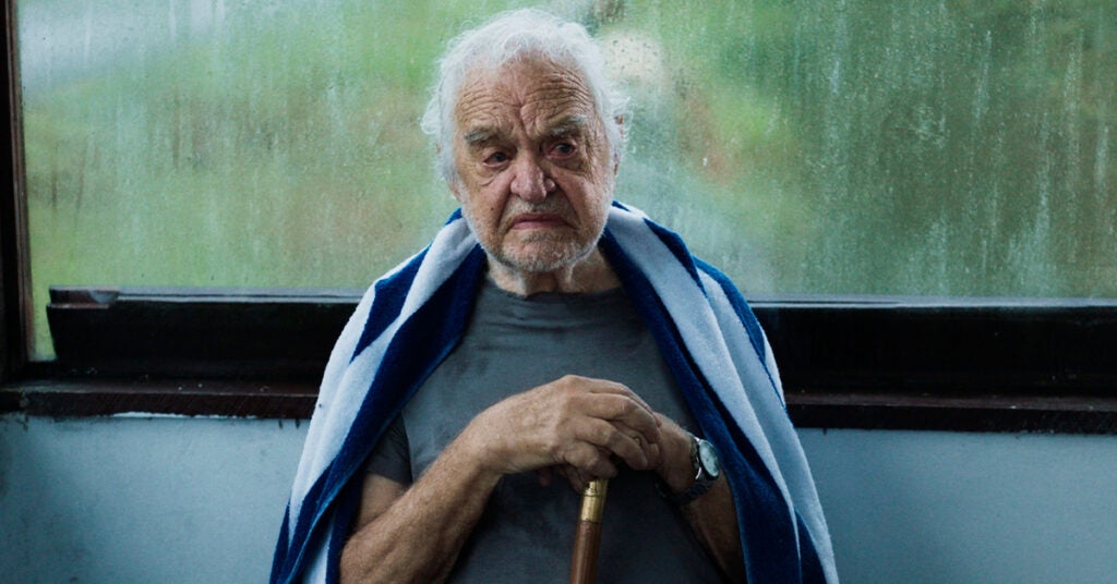 Firme e forte: ator que fez Velho Gui em Prova de Amor tem quase 90 anos