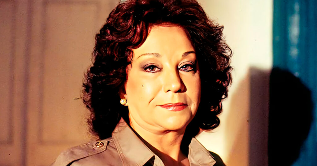 Atriz era proibida de beijar em novelas: “Dava um jeito de fingir” Lolita Rodrigues