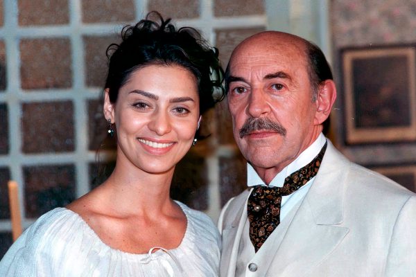 Maria Fernanda Cândido e Raul Cortez em Terra Nostra