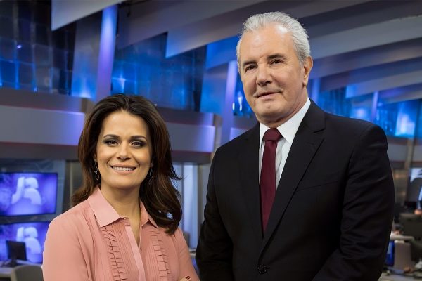 Adriana Araújo e Celso Freitas - Jornal da Record