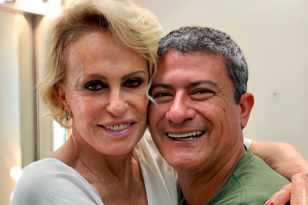 Ana Maria Braga e Tom Veiga, interprete do Louro José (Foto: Reprodução/Globo)