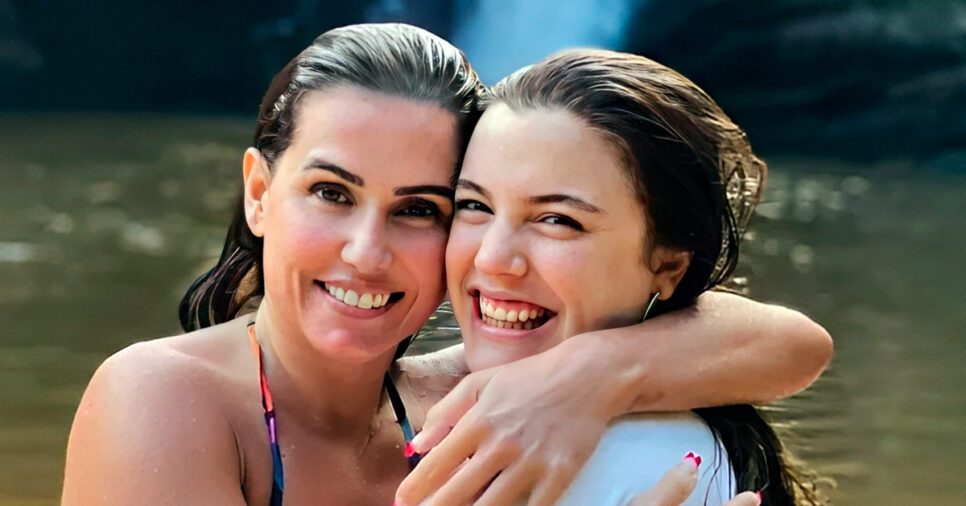 Rensga Hits - Alice Wegmann e Deborah Secco