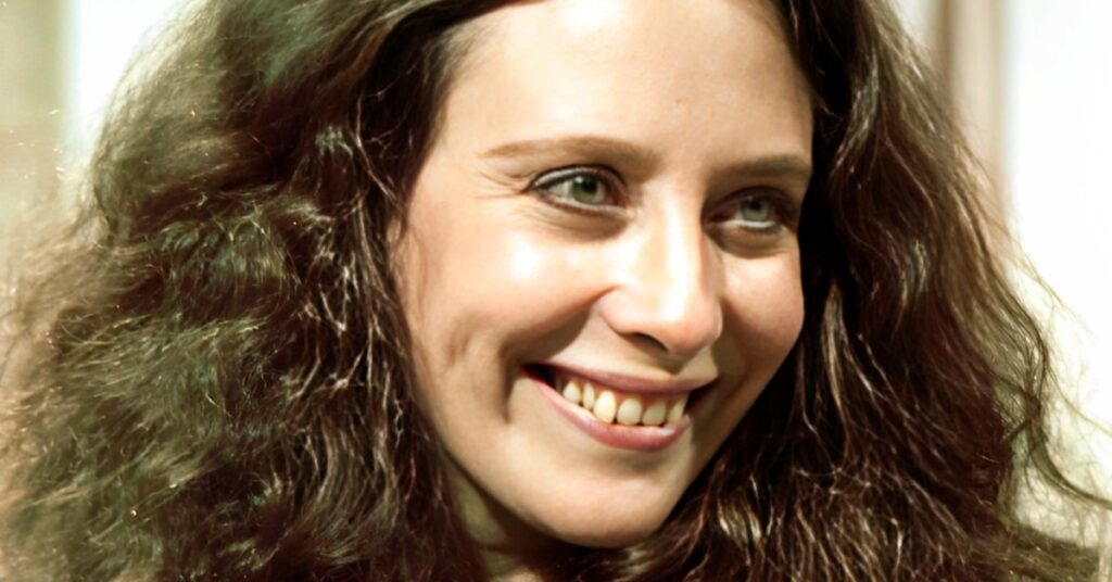 Atriz que foi musa dos anos 80 anima festas infantis para sobreviver