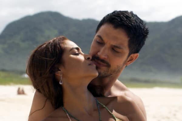 Travessia - Lucy Alves e Romulo Estrela