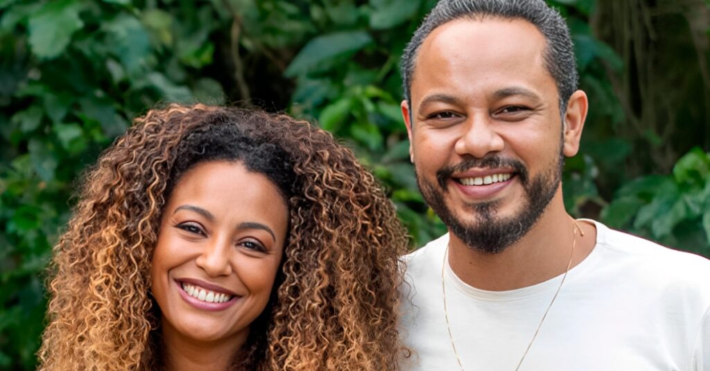 Vai na Fé - Che Moais e Sheron Menezzes