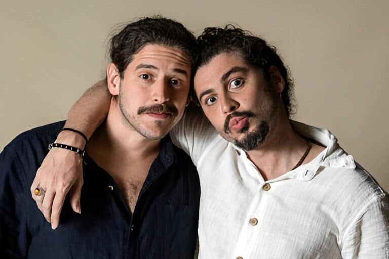 Repentistas de Mar do Sertão já têm novo trabalho após novela Repentistas de Mar do Sertão já têm novo trabalho após novela
