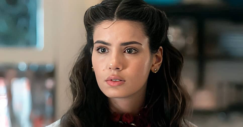 Camila Queiroz