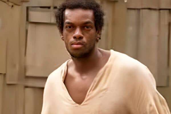 Lado a Lado - Vinícius Romão de Souza