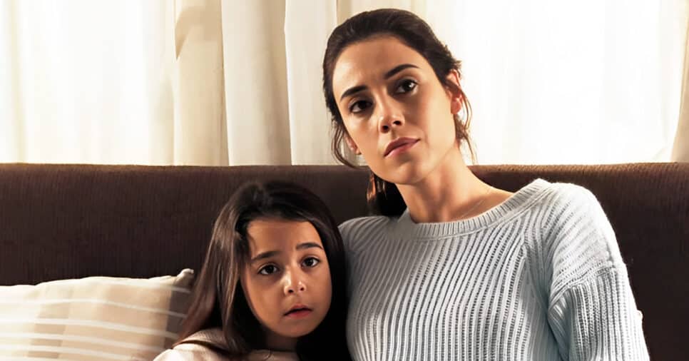 Mãe (Anne) - Beren Gökyıldız e Cansu Dere