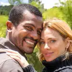 Carolina Dieckmann (Lumiar) e Samuel de Assis (Ben) em Vai na Fé (Divulgação / Globo)