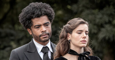 Diogo Almeida (Orlando) e Camila Queiroz (Marê) em Amor Perfeito (Reprodução / Globo)