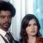 Diogo Almeida (Orlando) e Camila Queiroz (Marê) em Amor Perfeito (Reprodução / Globo)