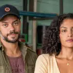 Paulo Lessa (Jonatas) e Barbara Reis (Aline) em Terra e Paixão (Fábio Rocha / Globo)