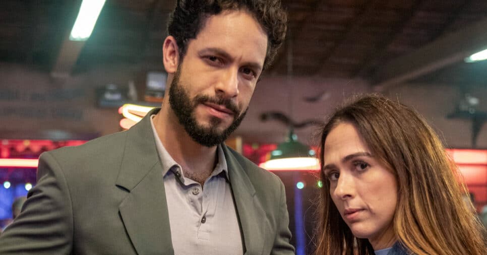 Rainer Cadete e Tatá Werneck como Luigi e Anely em Terra e Paixão