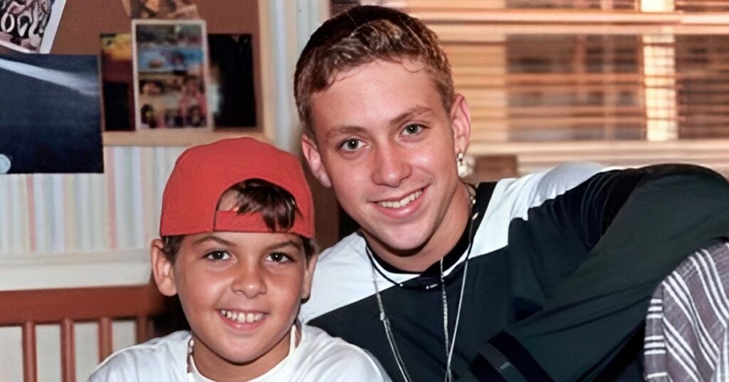 Eterno Fernandinho de Malhação deixou TV há 8 anos; saiba como ele está Helder Agostini e Sergio Hondjakoff - Malhação