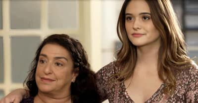 Grace Gianoukas e Juliana Paiva em cena de Salve-se Quem Puder