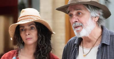 Claudia Ohana (Dora) e Zé Carlos Machado (Fábio) em Vai na Fé (Reprodução / Globo)