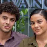 Matheus Abreu (Eduardo) e Bella Campos (Jenifer) em Vai na Fé (Divulgação / Globo)