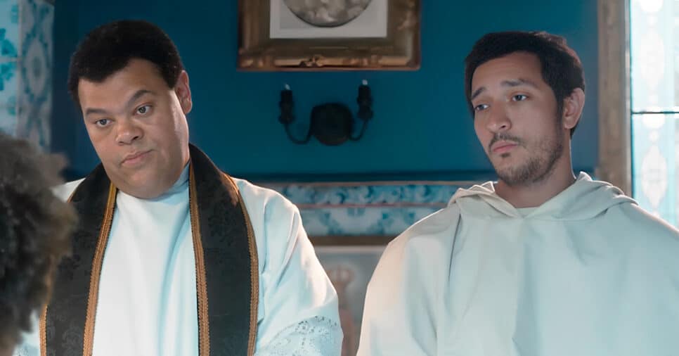 Severo (Babu Santana) e João (Allan Souza Lima) em Amor Perfeito