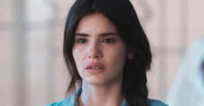 Camila Queiroz como Marê em Amor Perfeito (Reprodução / Globo)