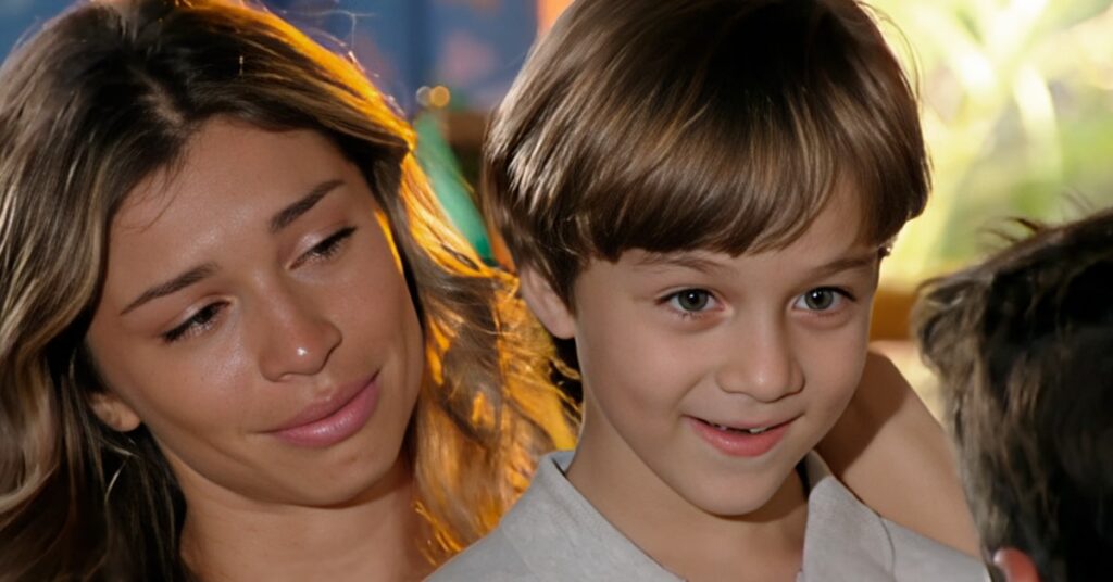Homão: filho de Grazi em Flor do Caribe cresceu e está irreconhecível Flor do Caribe - Grazi Massafera e Vitor Figueiredo