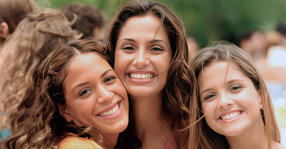 Julia Almeida, Camila Pitanga e Giselle Policarpo em Mulheres Apaixonadas