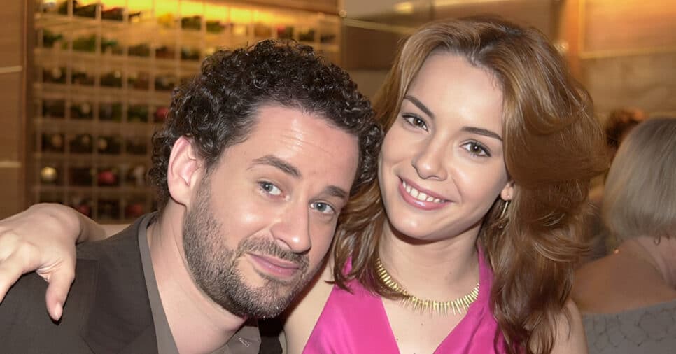 Dan Stulbach (Marcos) e Regiane Alves (Clara) em Mulheres Apaixonadas