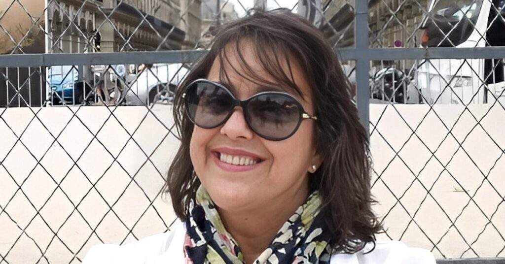 Musa dos anos 90 largou tudo para ser dona de casa: “Não me arrependo” Simone Mello