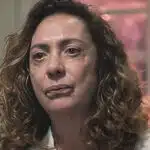 Eliane Giardini como Agatha em Terra e Paixão (Reprodução / Globo)